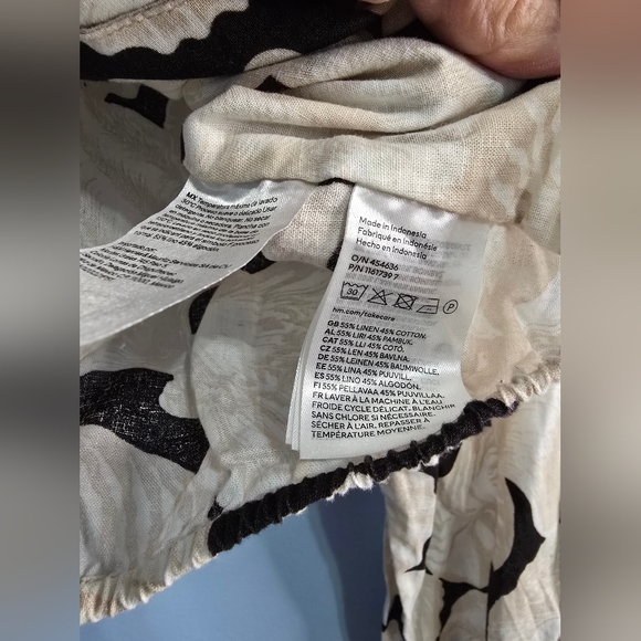 H&M Linen Blend Seashell Top Size S Black /Cream - Picture 6 of 7